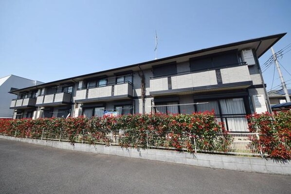 レジデンス大宮の物件外観写真